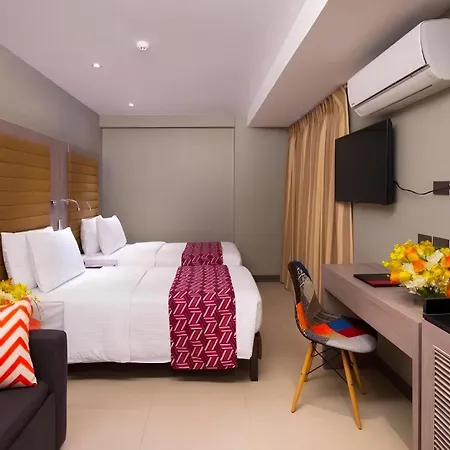 Solace Hotel Makati City Exterior photo