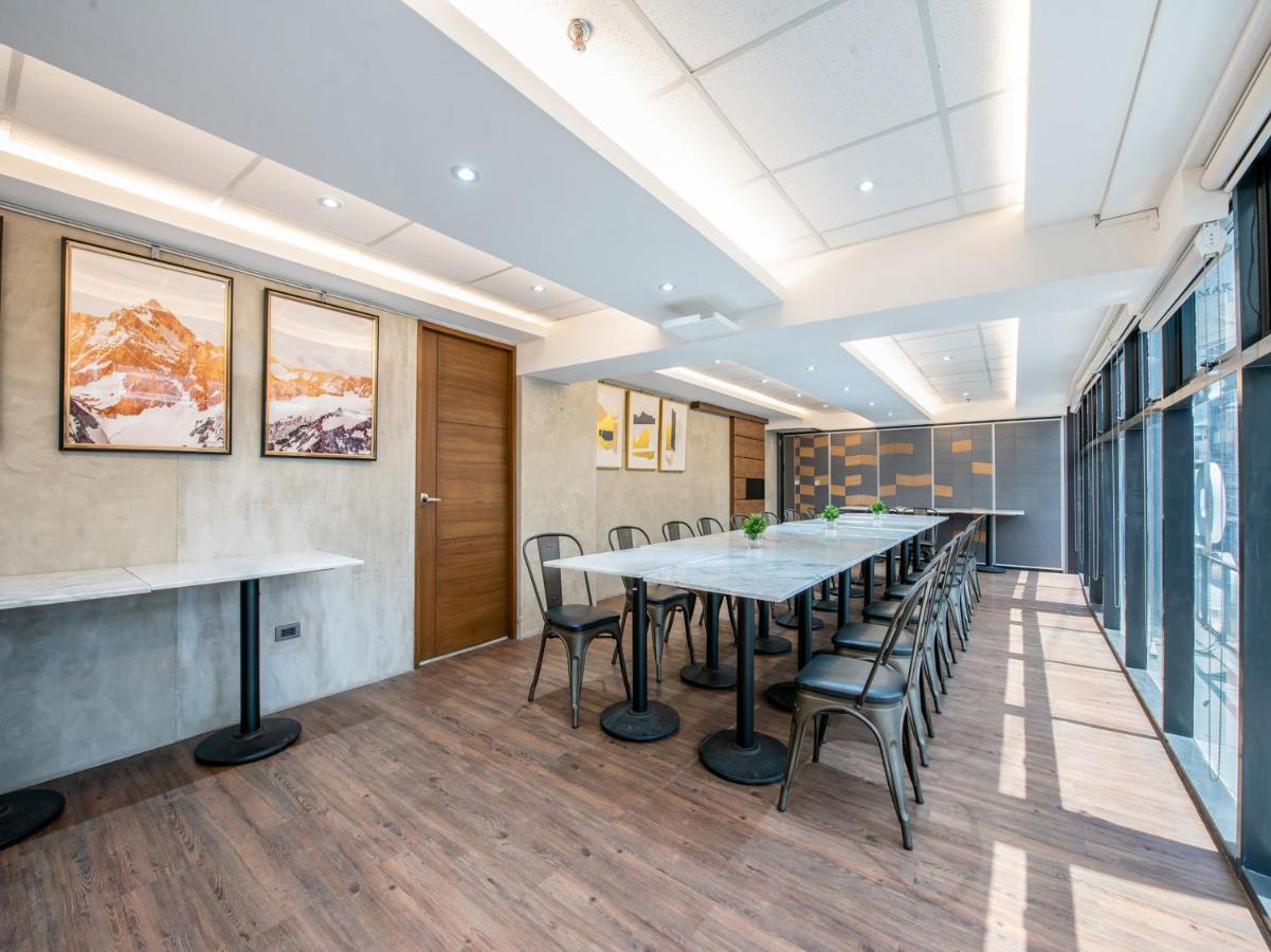 Hotel Solace Hotel
