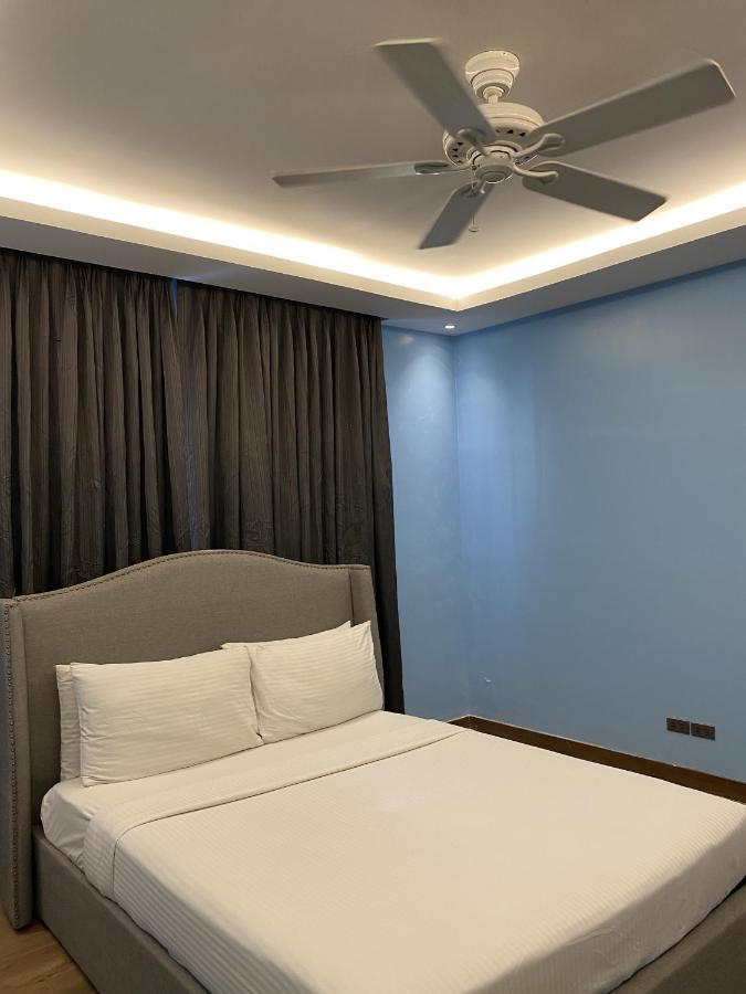 Hotel Solace Hotel Makati City