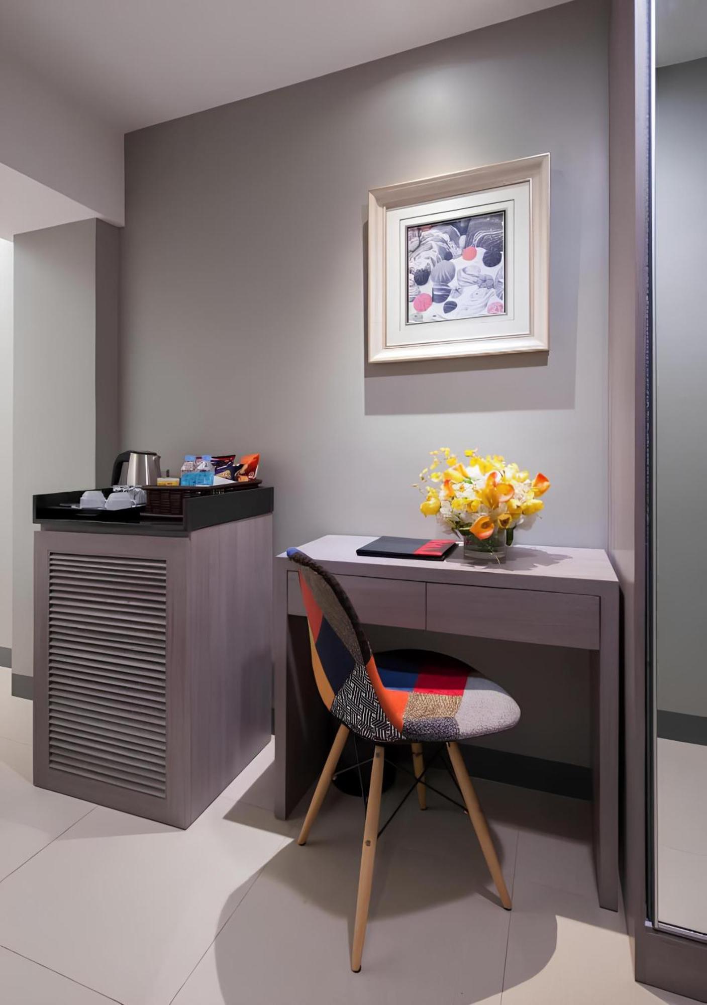 Solace Hotel 3*