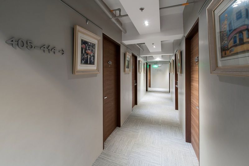 Solace Hotel 3* Makati City