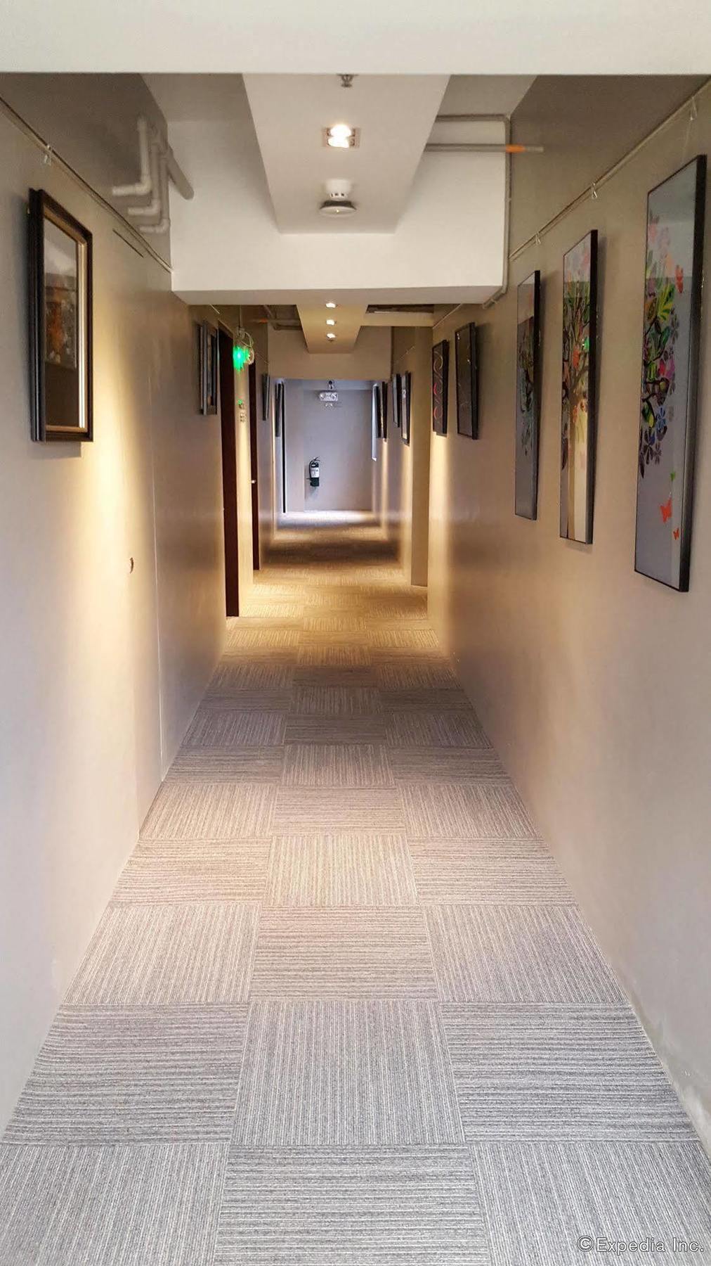 Hotel Solace Hotel